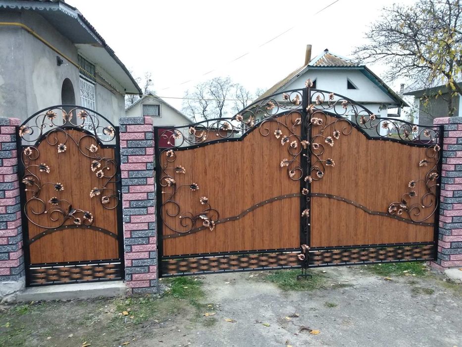 Ворота,козирки,гойдалки,перила,кирнички,двері та інші вироби з металу