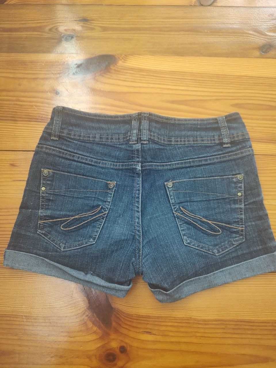 Жіночі джинсові шорти короткі