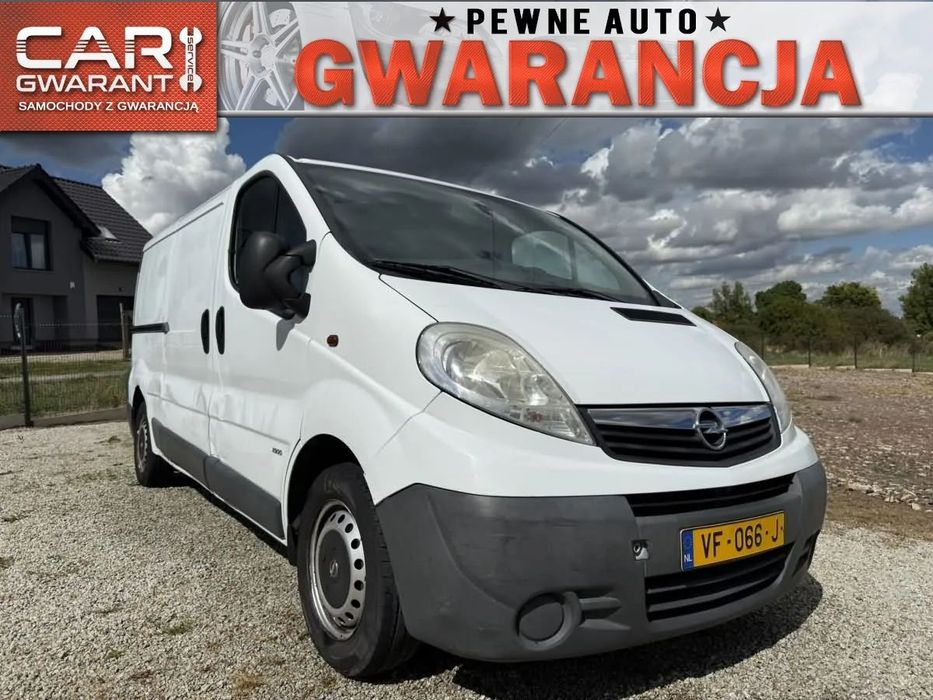 Opel Vivaro L2H1 2013r. 2.0 CDTI długi long FV23% KLIMA  drzwi przesuwne z obu stron tempomat telefon BT drzwi tylne skrzydełka
