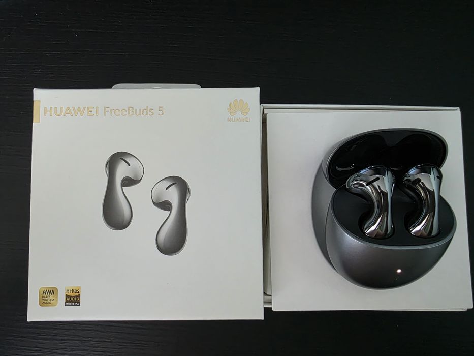 Бездротові навушники Huawei FreeBuds 5 сріблясті, як нові