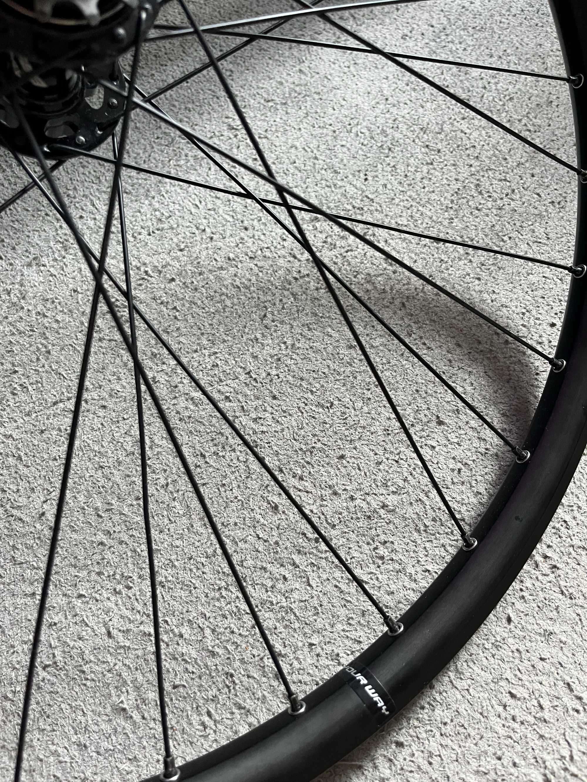 Koło rowerowe dirt 26 (Dartmoor reverse CnSpoke dt swiss stunt street)