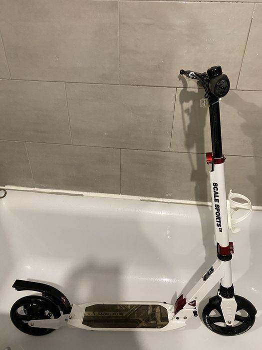 Продам самокат на надувних колесах