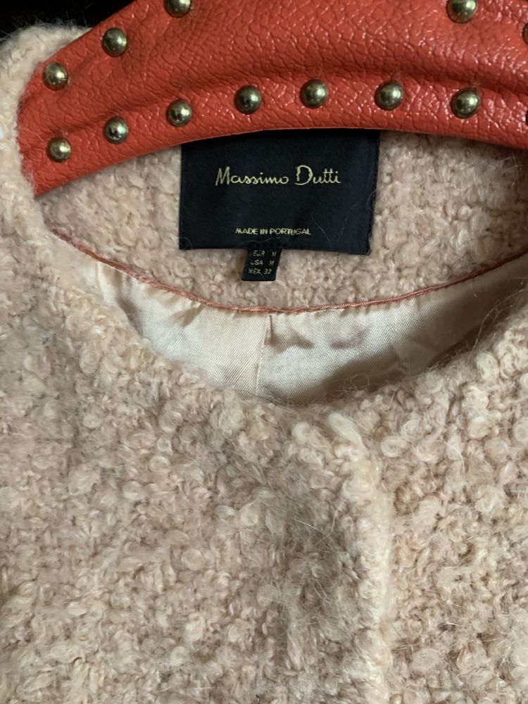 Пальто Massimo Dutti очень красивое продам