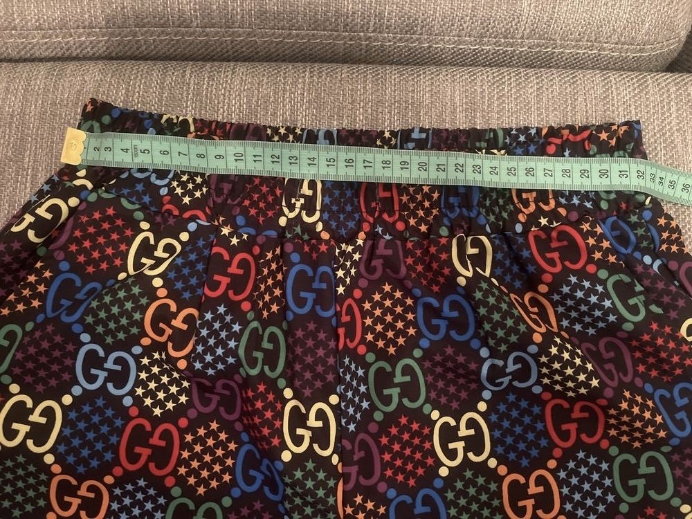 Костюм Gucci на д/ж, р.42-44. Оригинал.Состояние новой вещи.