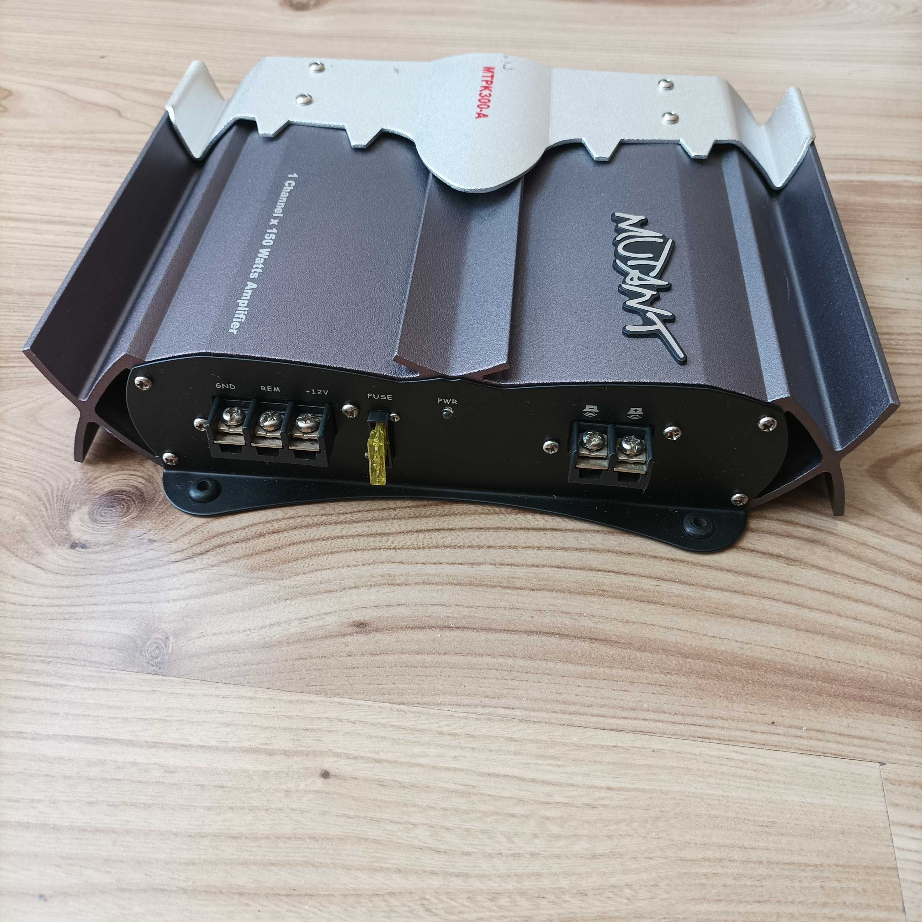 Wzmacniacz samochodowy Mutant MTPK 300 - A