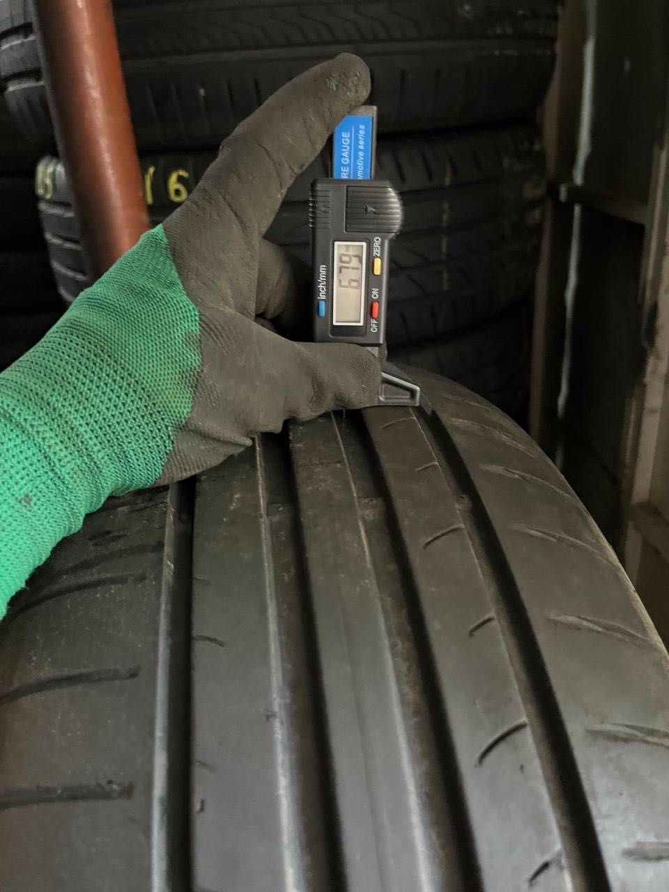 Пара летних шин Dunlop 22 год