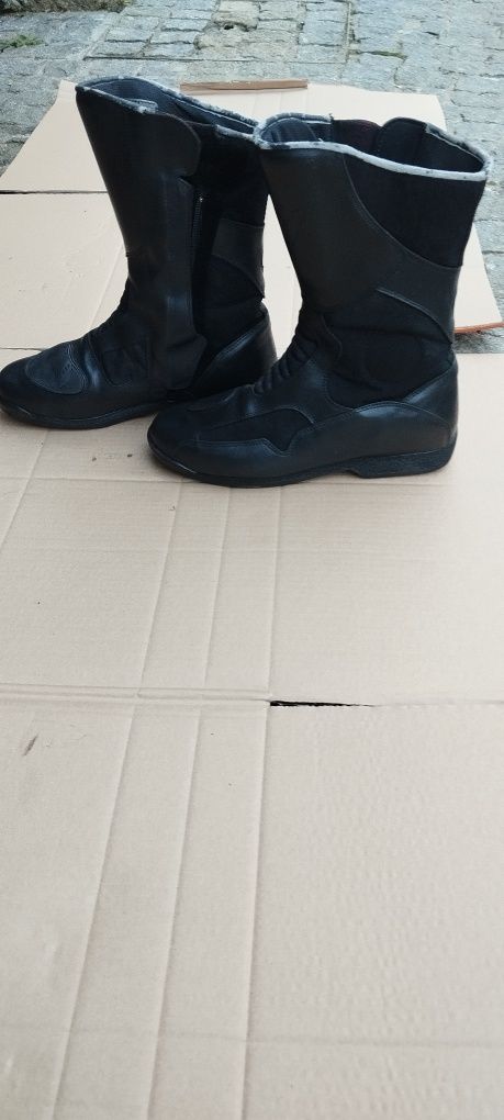 Botas alpinestars ,dainese T:45 e colete lombar
