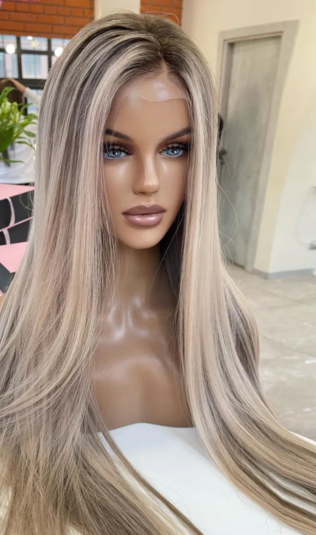 Peruka naturalna 60cm chłodny blond