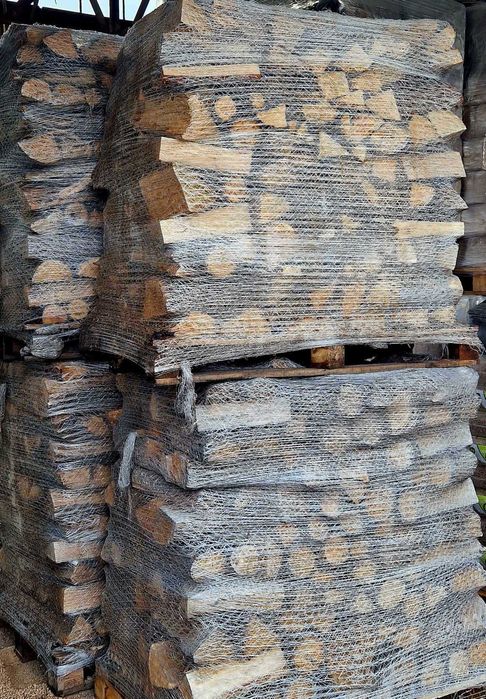 BUK Sezonowane Drewno kominkowe 1mp UKŁADANE NA PALECIE od Daimex.pl