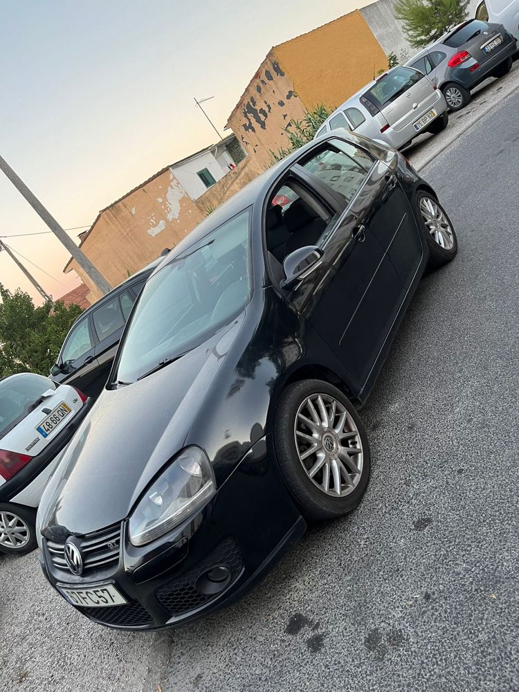 Vendo golf v sport com avaria  de motor
