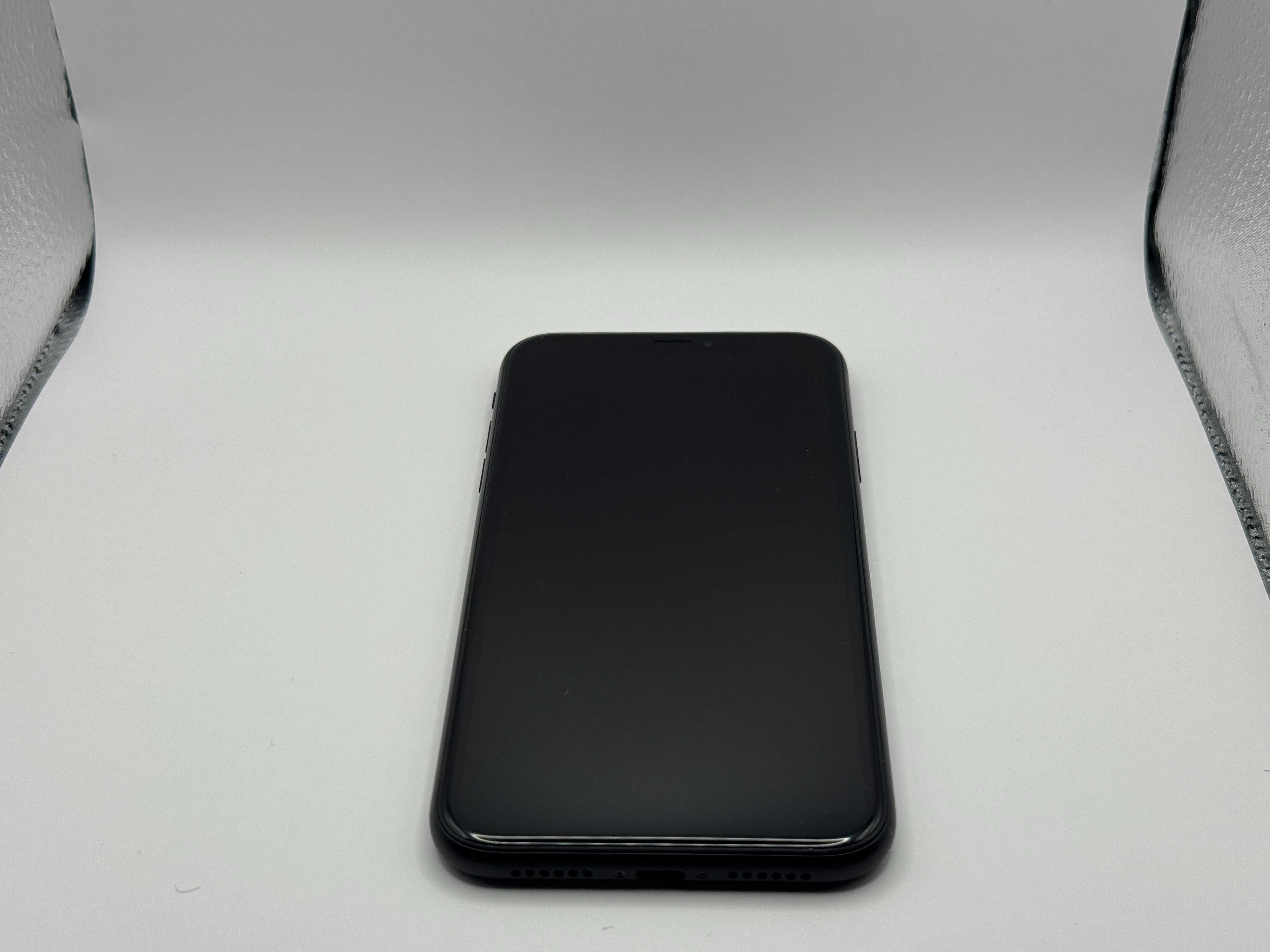 iPhone XR 64 GB - Stan bardzo dobry