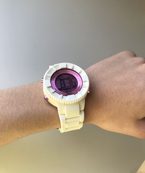 Relógio Watx and Co