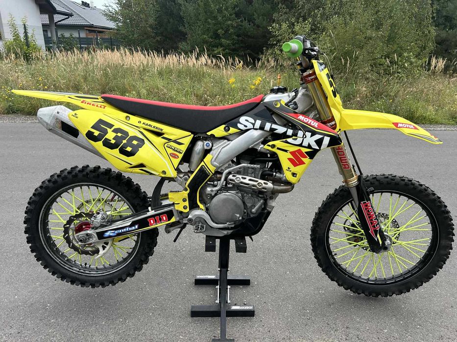 Suzuki RMZ 450 z 2013 roku z transportem.