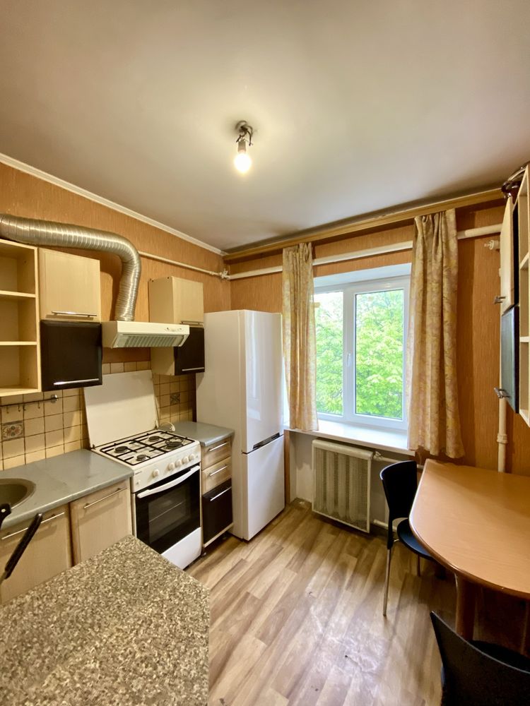 Продаж 3к квартири метро Нивки 10 хв  вул. Безручка  (Бабушкіна), 29а