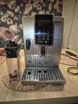 Ekspres do kawy DeLonghi Dinamica