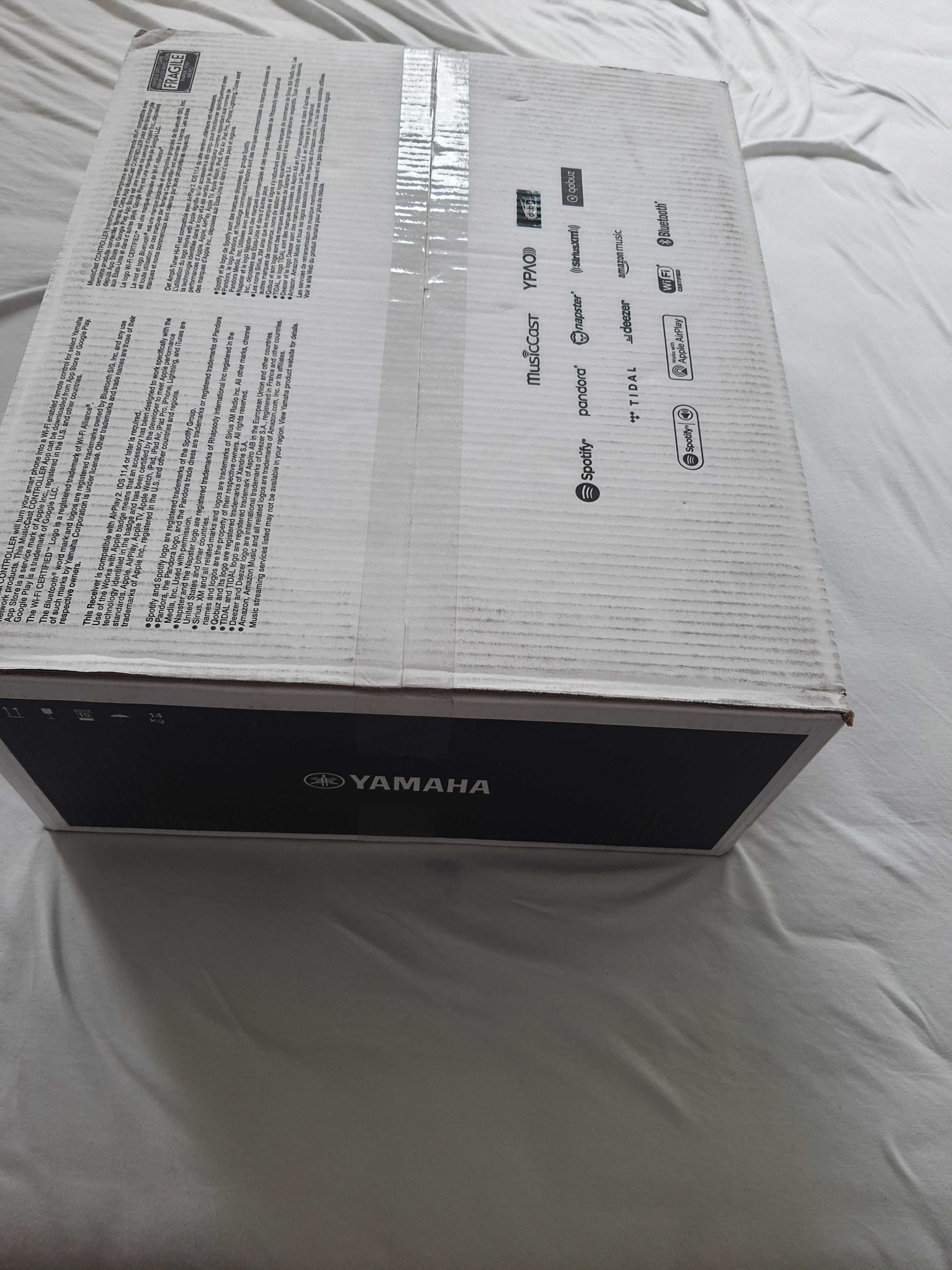 Amplituner Yamaha MusicCast R-N800A Czarny