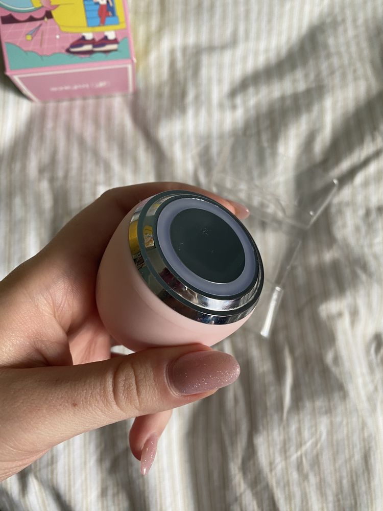 Różowe jajko xiaomi inface ion facial device do pielęgnacji twarzy