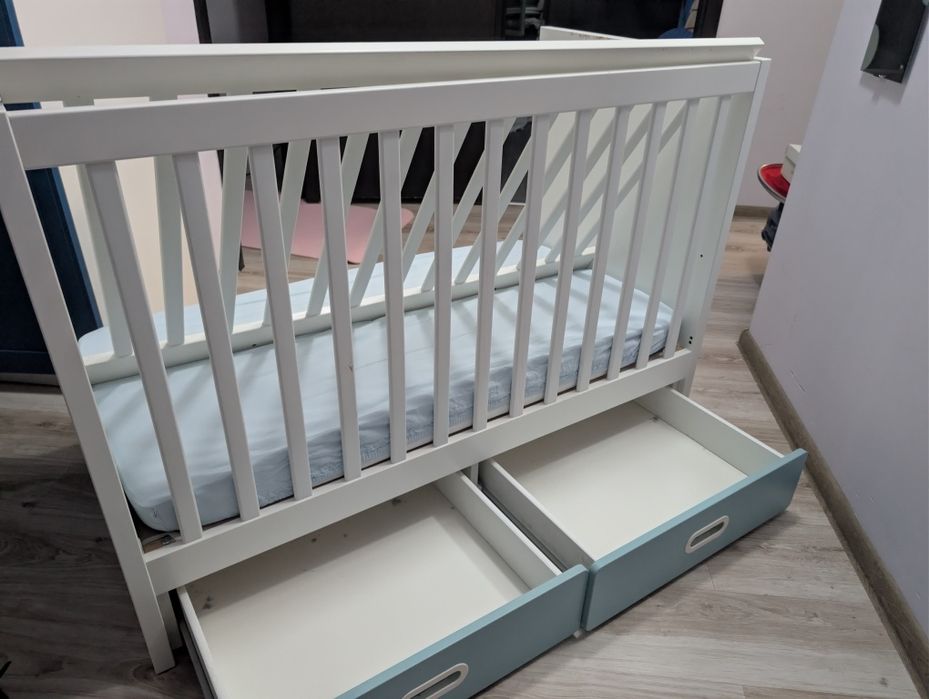 Łóżeczko Ikea Stuva 120x60 z materacem