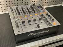 Mikser dj'ski Pioneer DJM700s, srebrny, po przeglądzie.