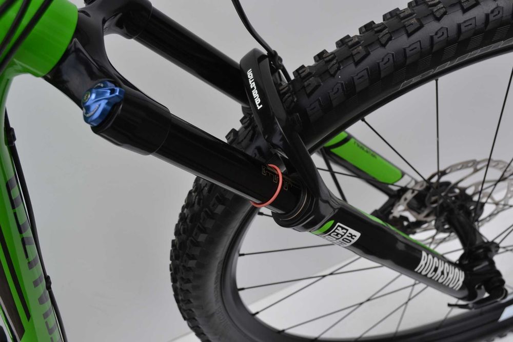 Specialized Stumpjumper full 29'' rock shox 2x10 x9 super stan rama M