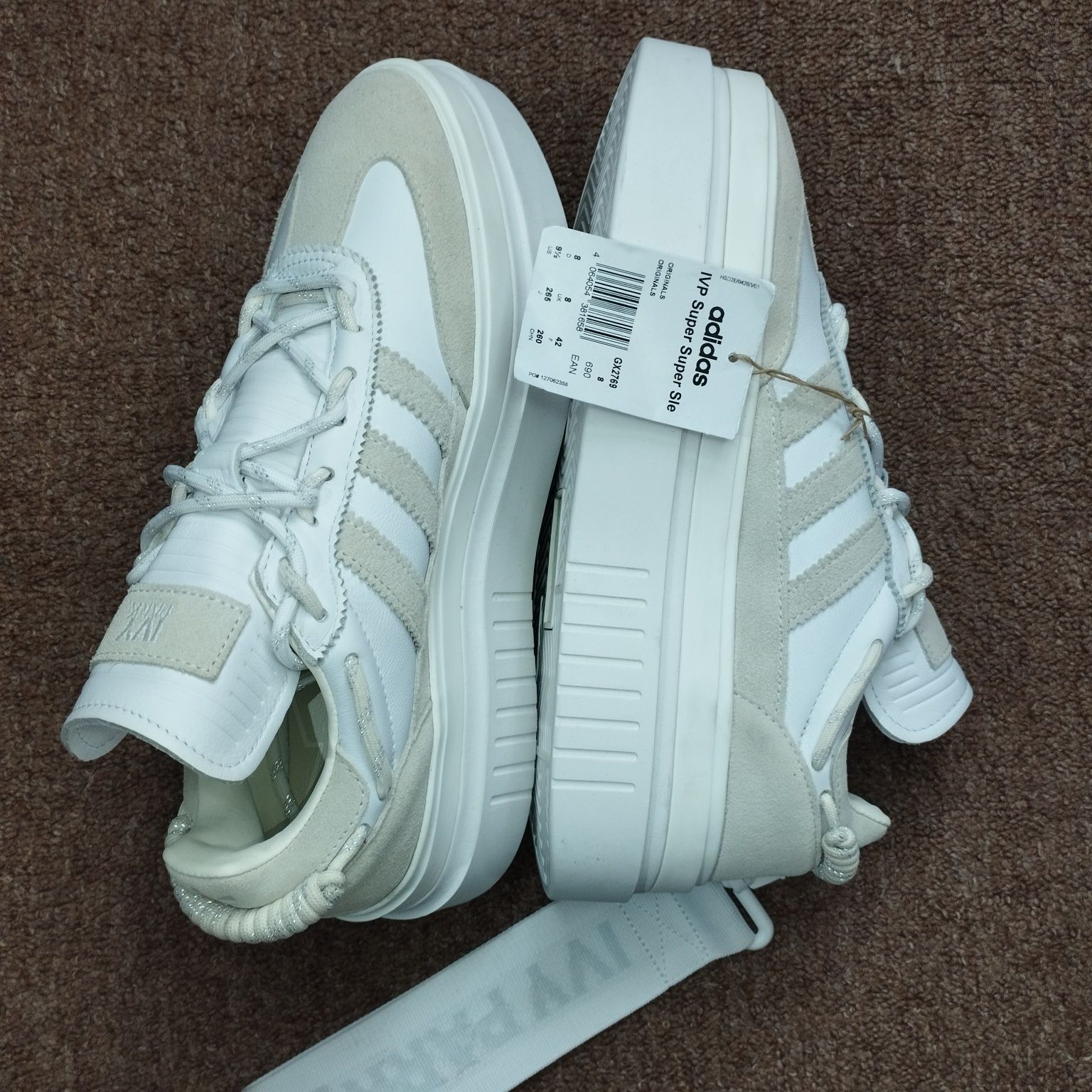 Adidas  Ivy Park Super Super Sleek 72