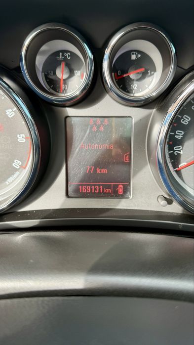 Opel Zafira 2.0 CDTi versão Cosmo - 7 Lugares - Nacional