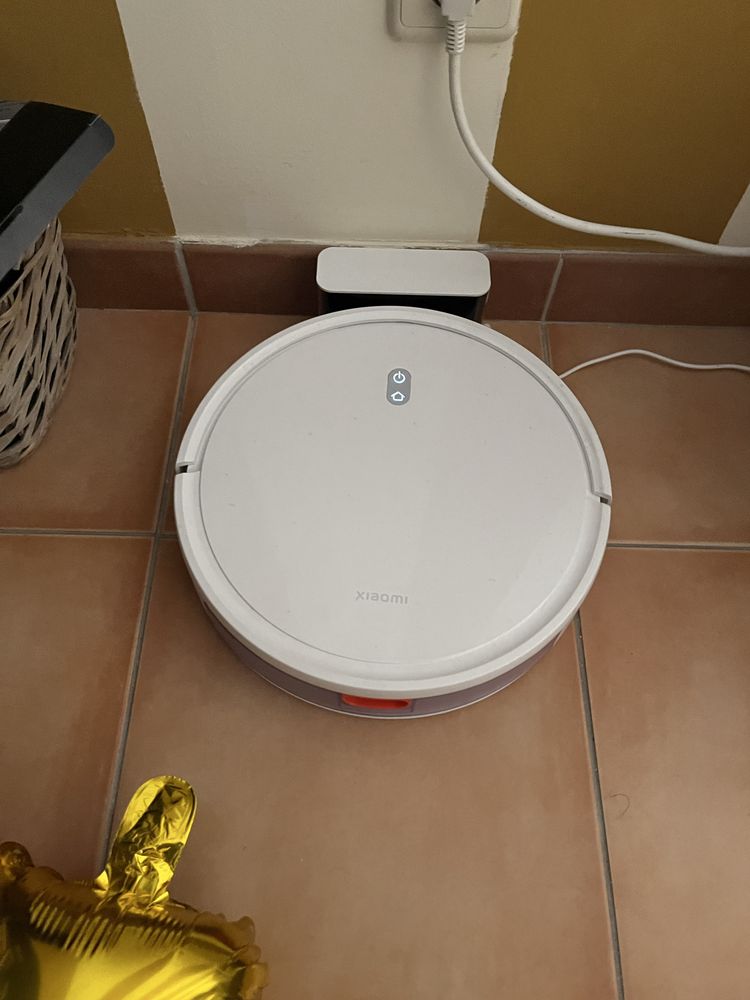 Xiaomi Robot Vacuum E12 (vendo ou troco) por portatil