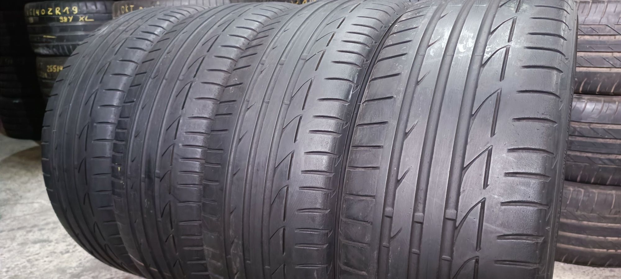 235/45 R19 95W Bridgestone Potenza S001 Літні шини б.в. СКЛАД гуми