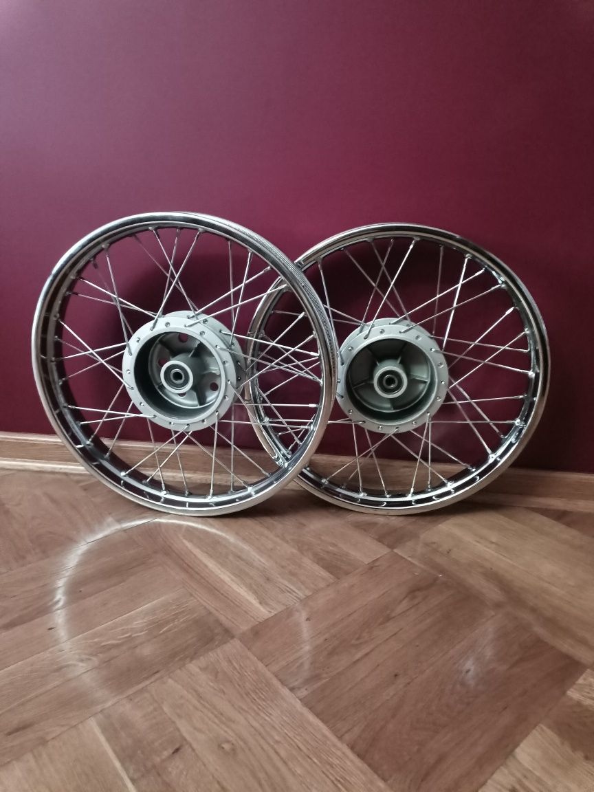 Koła wsk 125 B1 B3 odrestaurowane