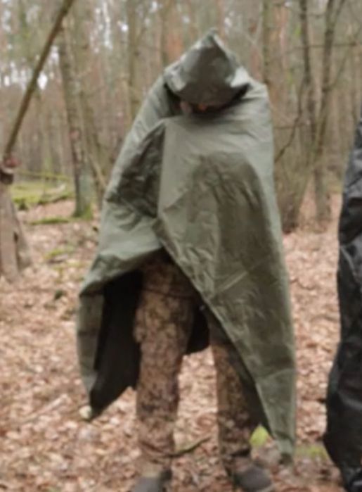 Термоковдра універсальна пончо накидка такиична флісова.