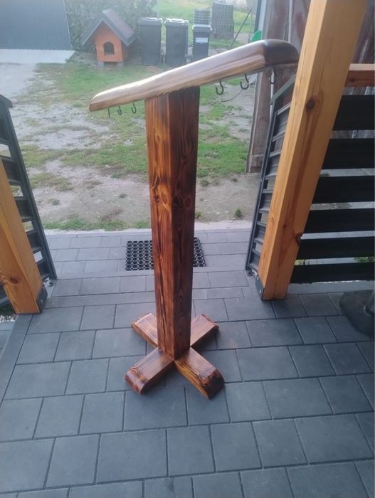 Sprzedam wieszak i komodę