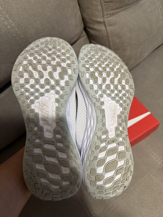 Продам Кросівки Nike