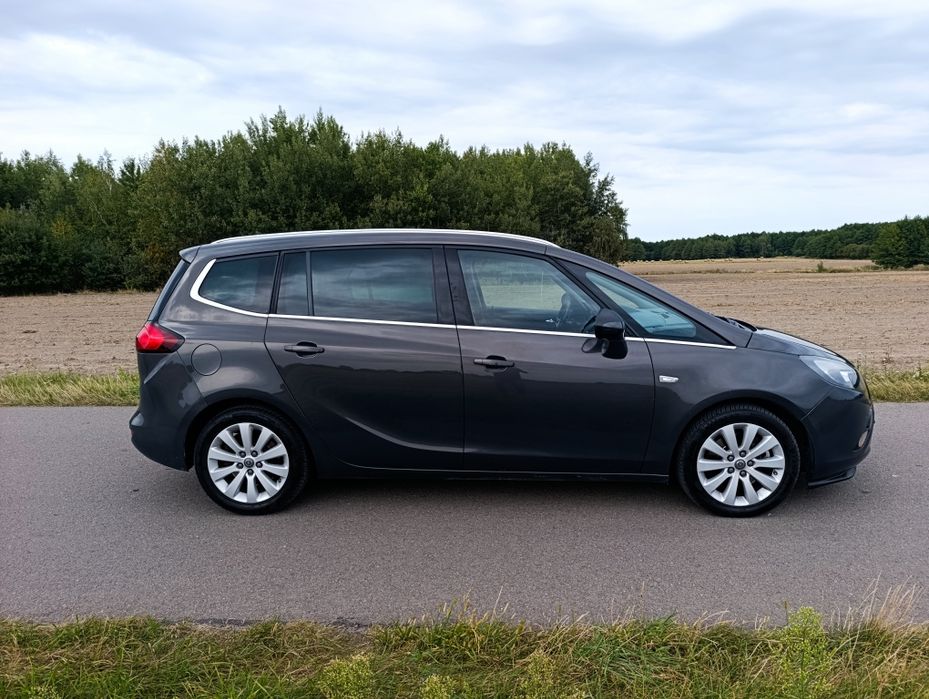 Opel Zafira model c 2014r 2.0 CDTI 170km bogato wyposażona