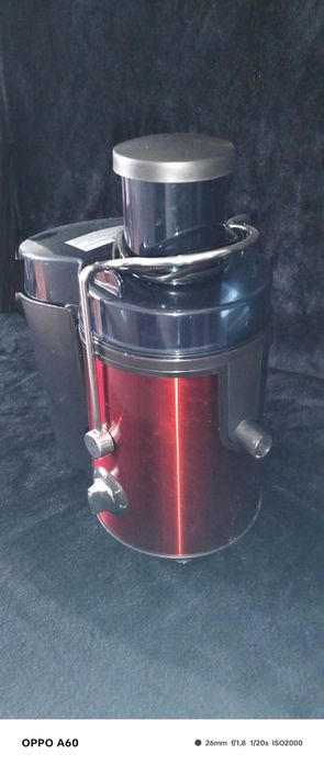 Espremedor de Frutas e Legumes