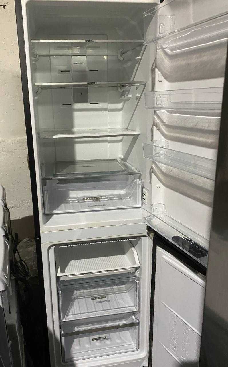 Холодильник Whirlpool W7 8210 K ( 191 см) з Європи