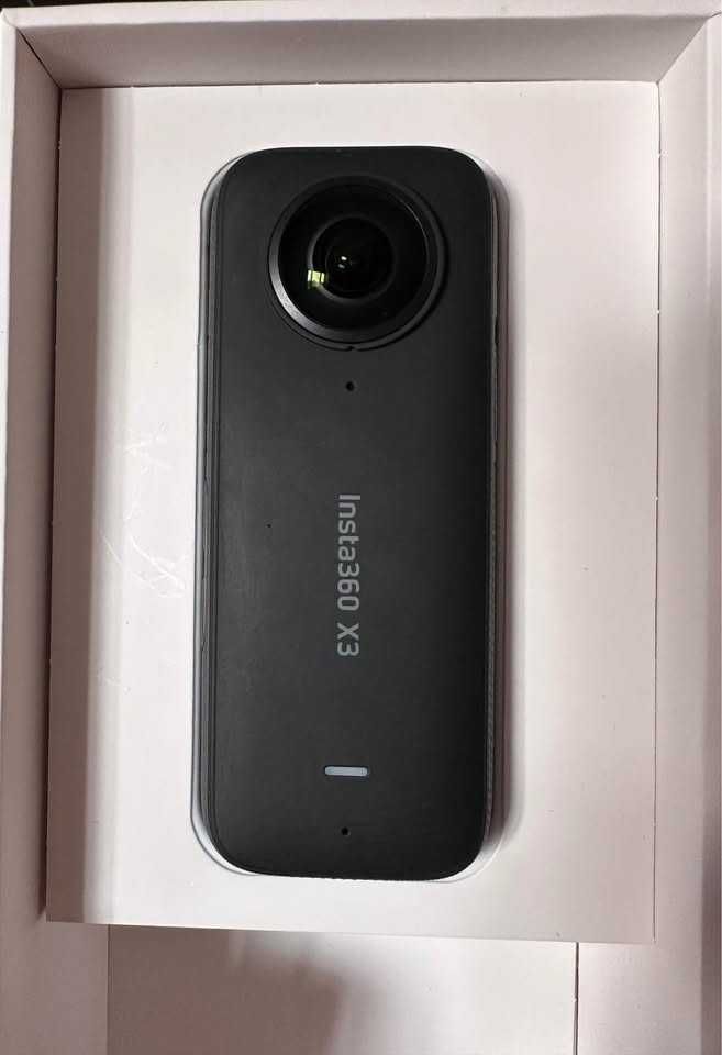 Câmara Insta 360 X3