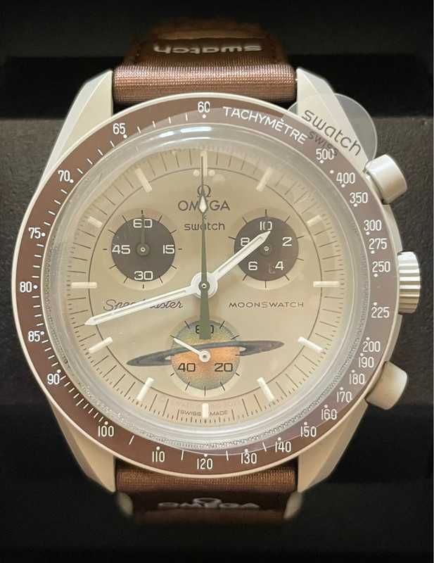 Omega x Swatch SO33T100 Saturn – Aurora Planetarna