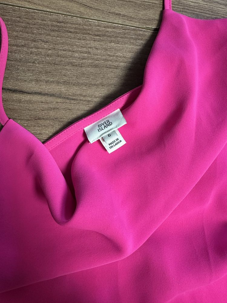 Сукня river island