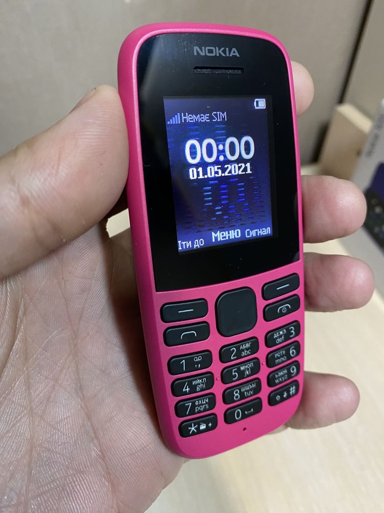 Кнопочний телефон nokia 105 комплект