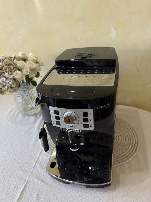 Кавомашина Delonghi Magnifica S