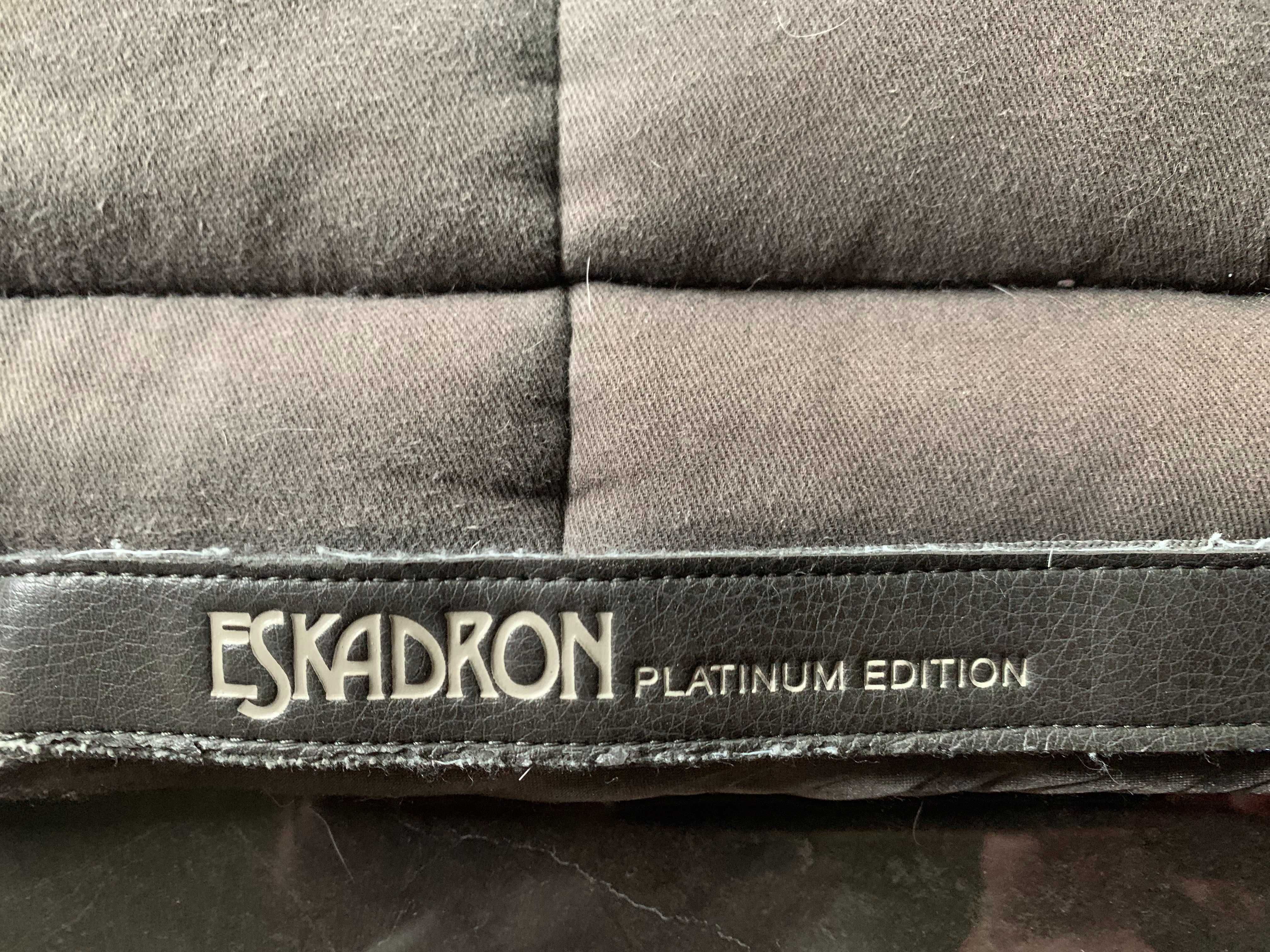 Eskadron Platinum Cotton Big Square Arteco czaprak skokowy antracyt DB