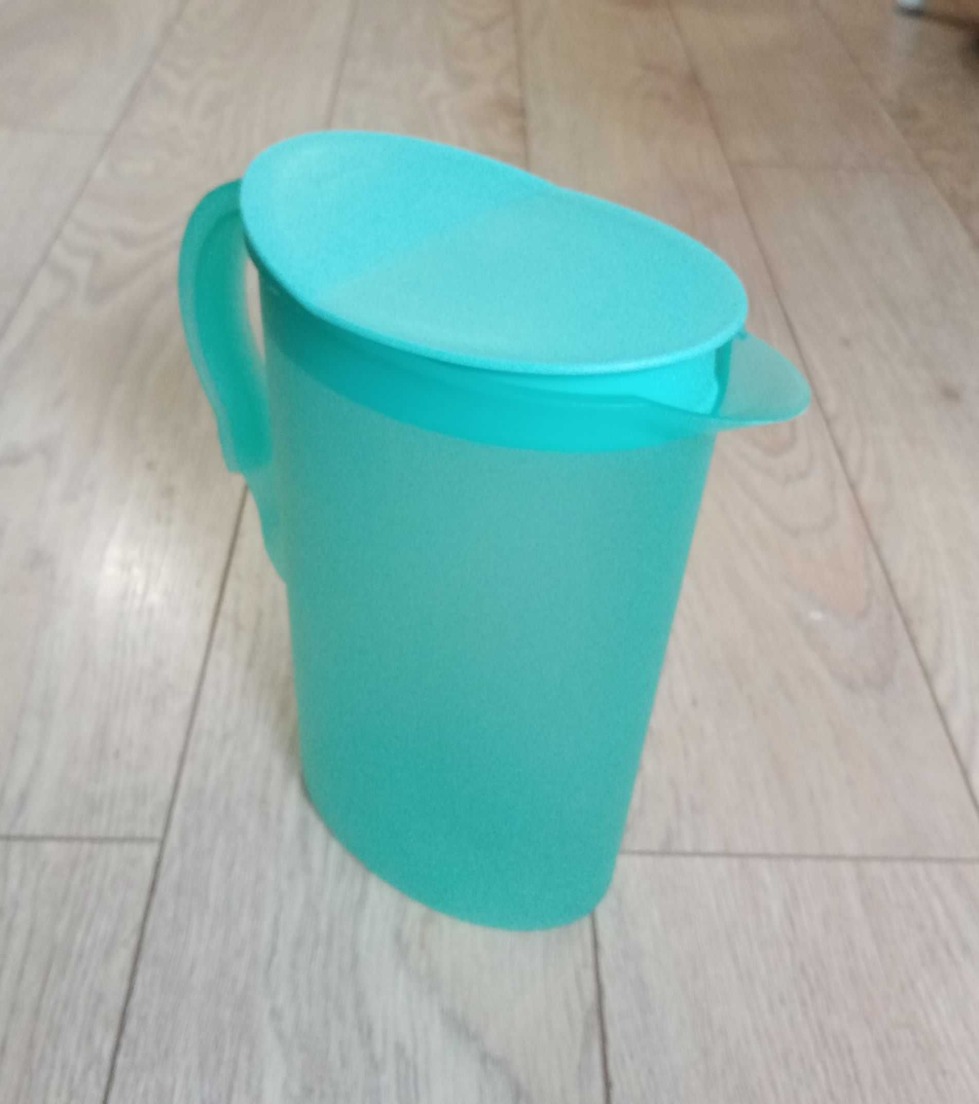 dzbanek Tupperware 2,1 litra - do kompotu