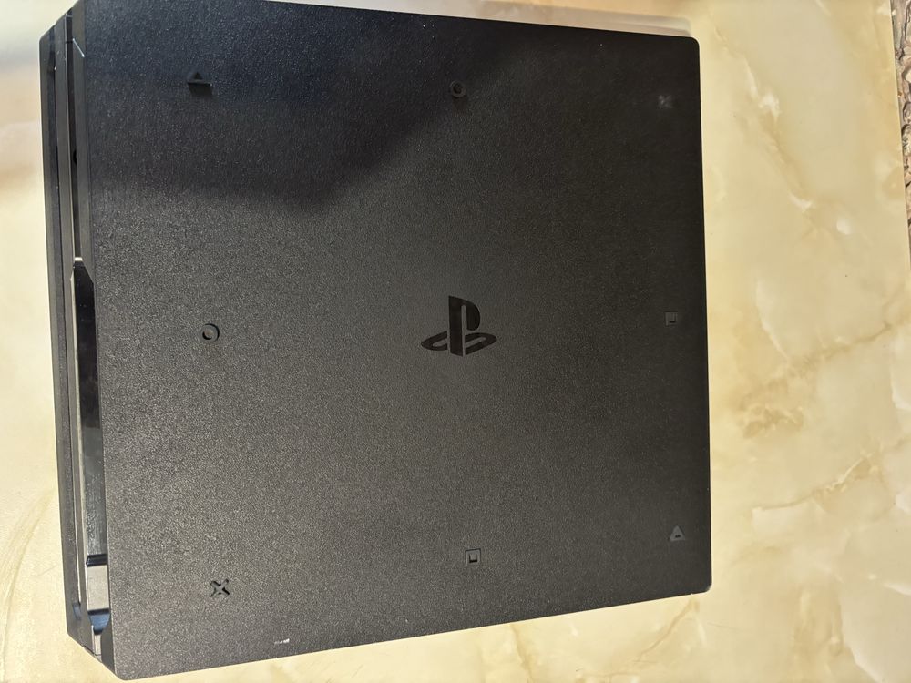Ps4 pro ігрова приставка