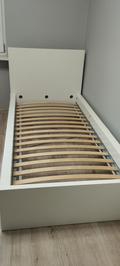 Łóżko Ikea białe 90x200