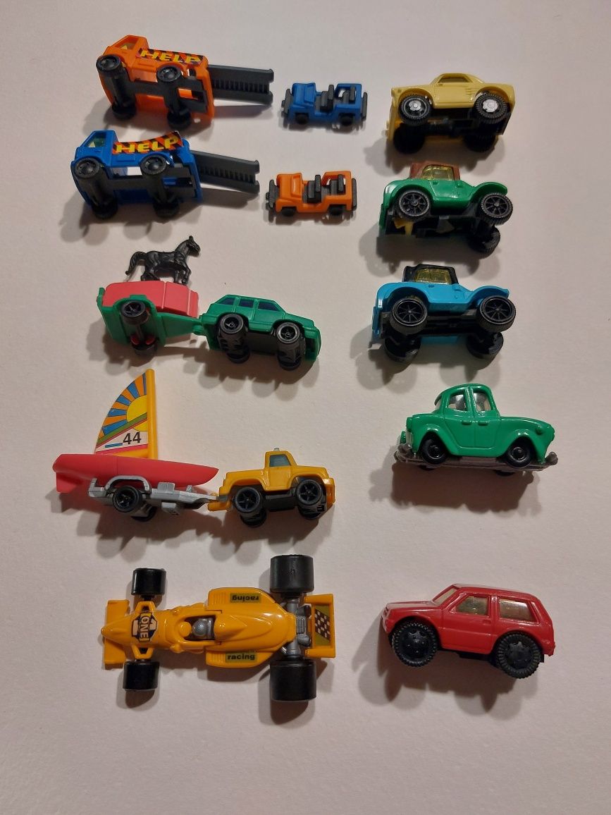 figurki zabawki kinder niespodzianka auta samochody lata 90-te
