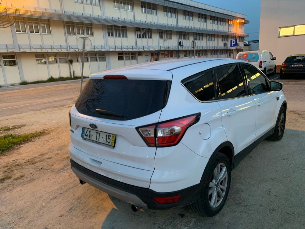 Ford Kuga 1.5 TDCi Business