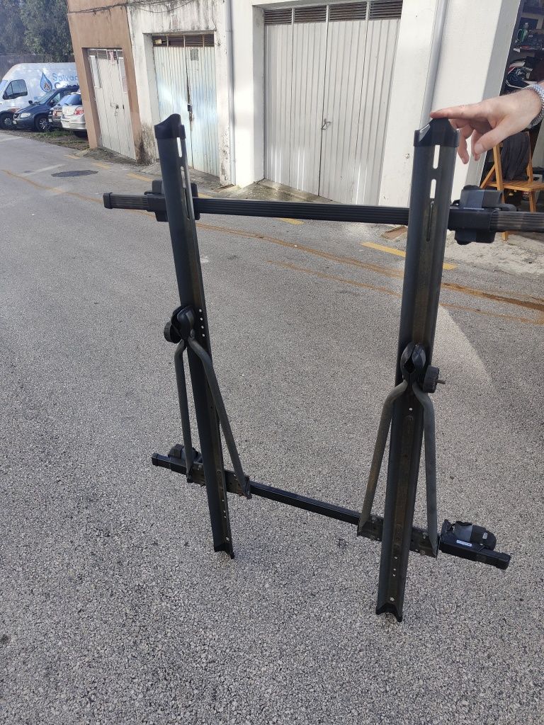 Suporte de bicicletas duplo