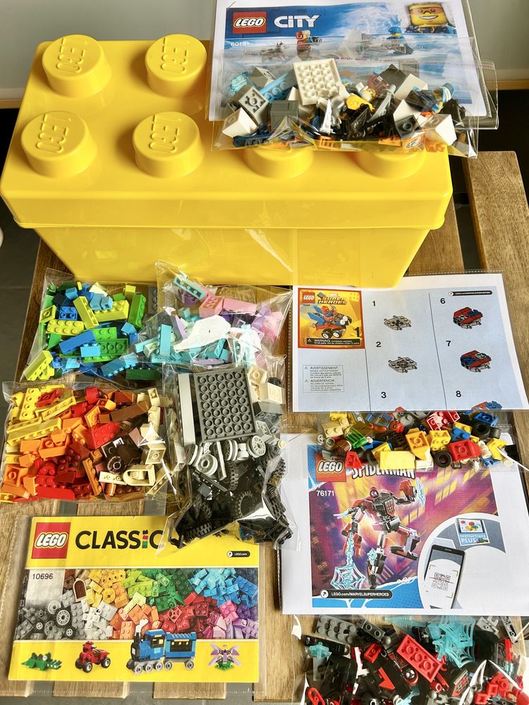 Conjunto Lego com Homem Aranha