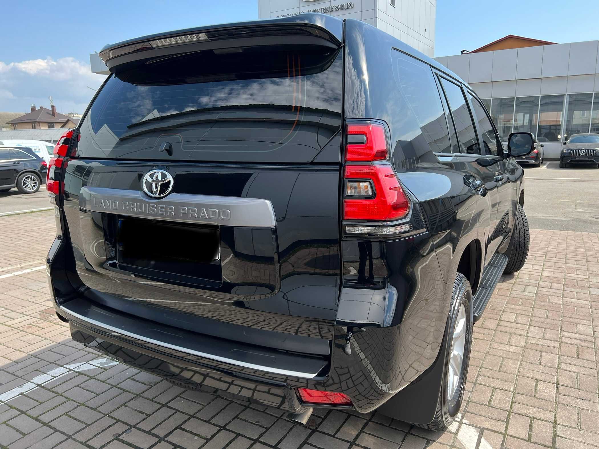 СРОЧНО! Продам Легендарный Toyota Land Cruiser Prado 2023-года 2.8TDI.