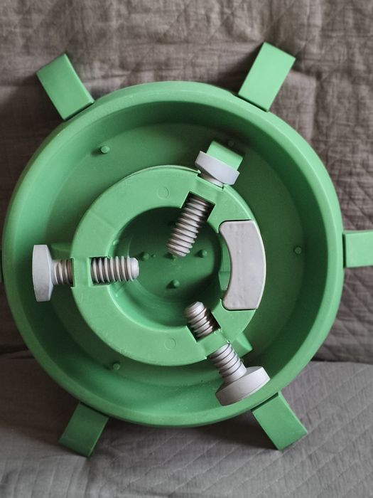 Stojak na choinkę świąteczny